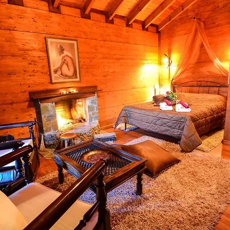 ναϊάδες 塞尼梅西奇卡罗